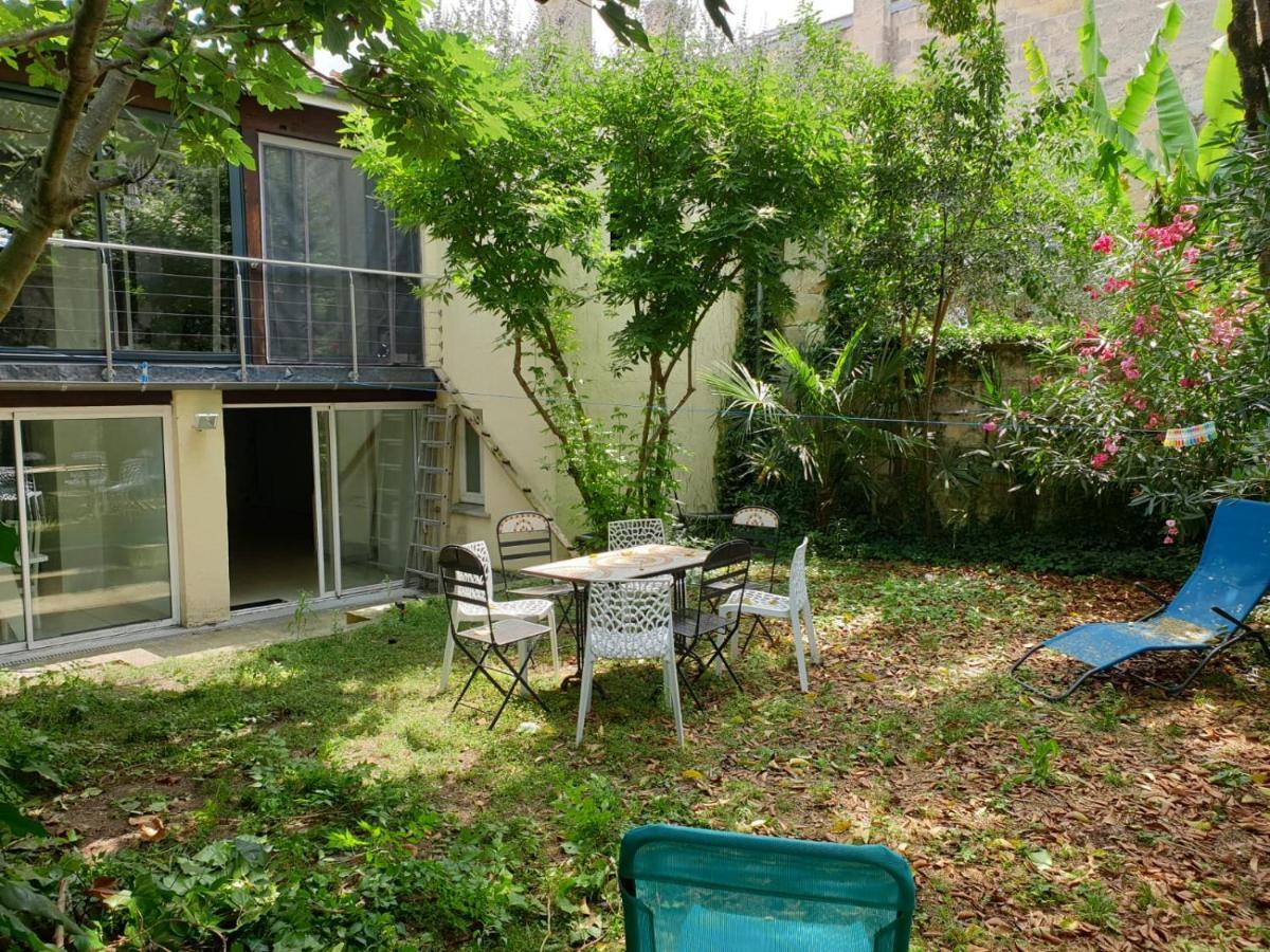 Maison Chartrons: Spacious Garden Retreat in Central Bordeaux Villa Exterior photo